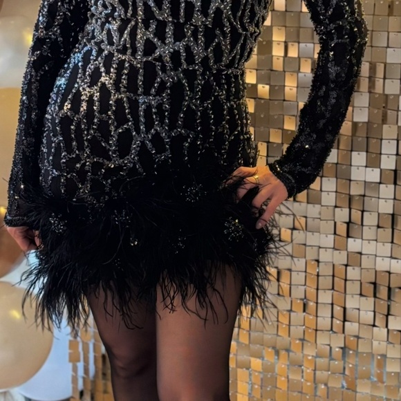 LEXI BLACK DRESS: a sparkling dress perfect for events. - Picture 7 of 8